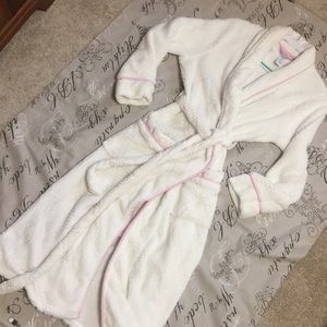 Nautica white full-length robe